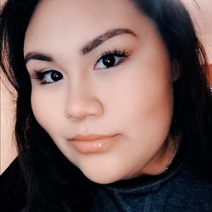 Meet your Posher, Priscilla